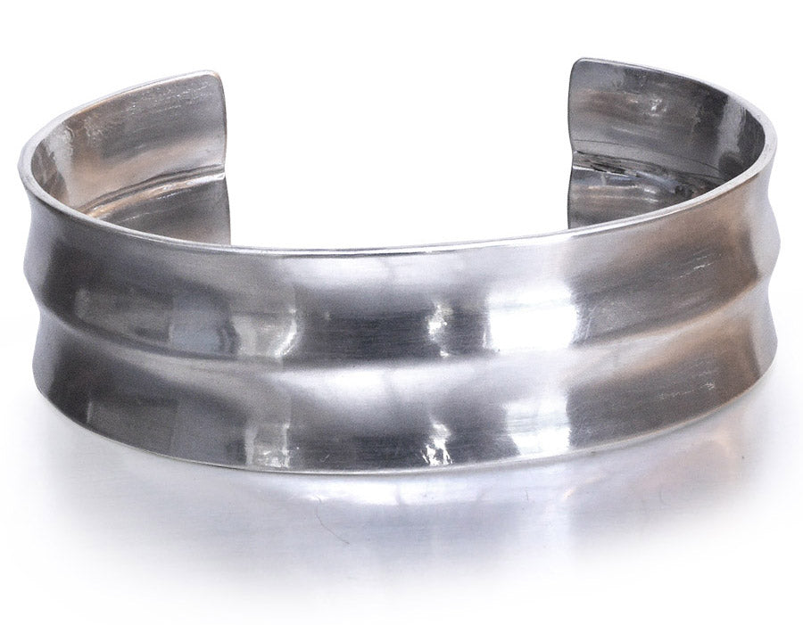 WAVE CUFF