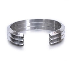 TRIANGLE TRIPLE CUFF
